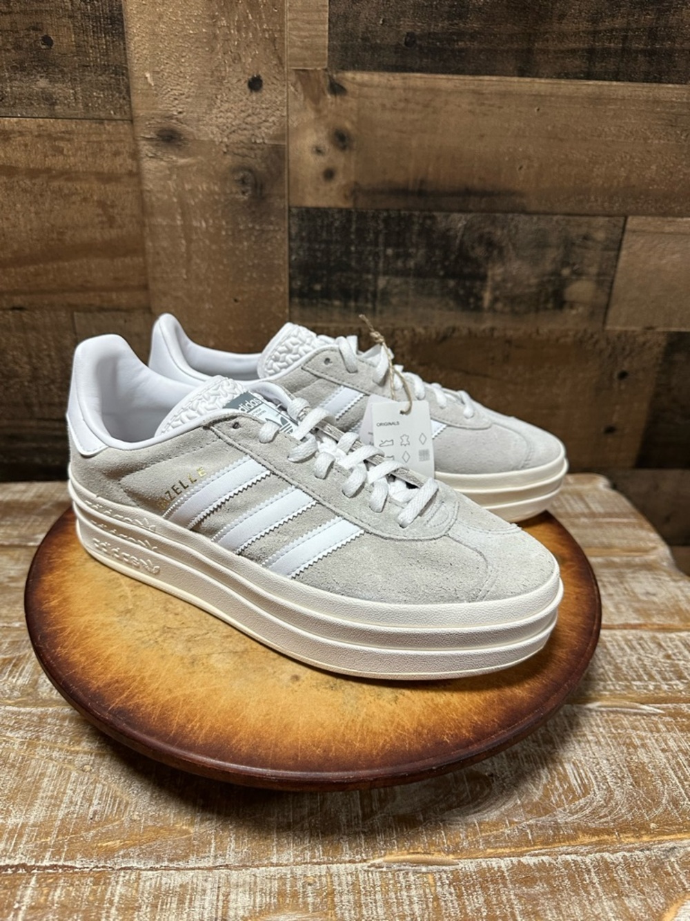 Adidas Gazelle Bold W Womens Size 8 White & & Gray Platform Sneakers HQ6893 NIB